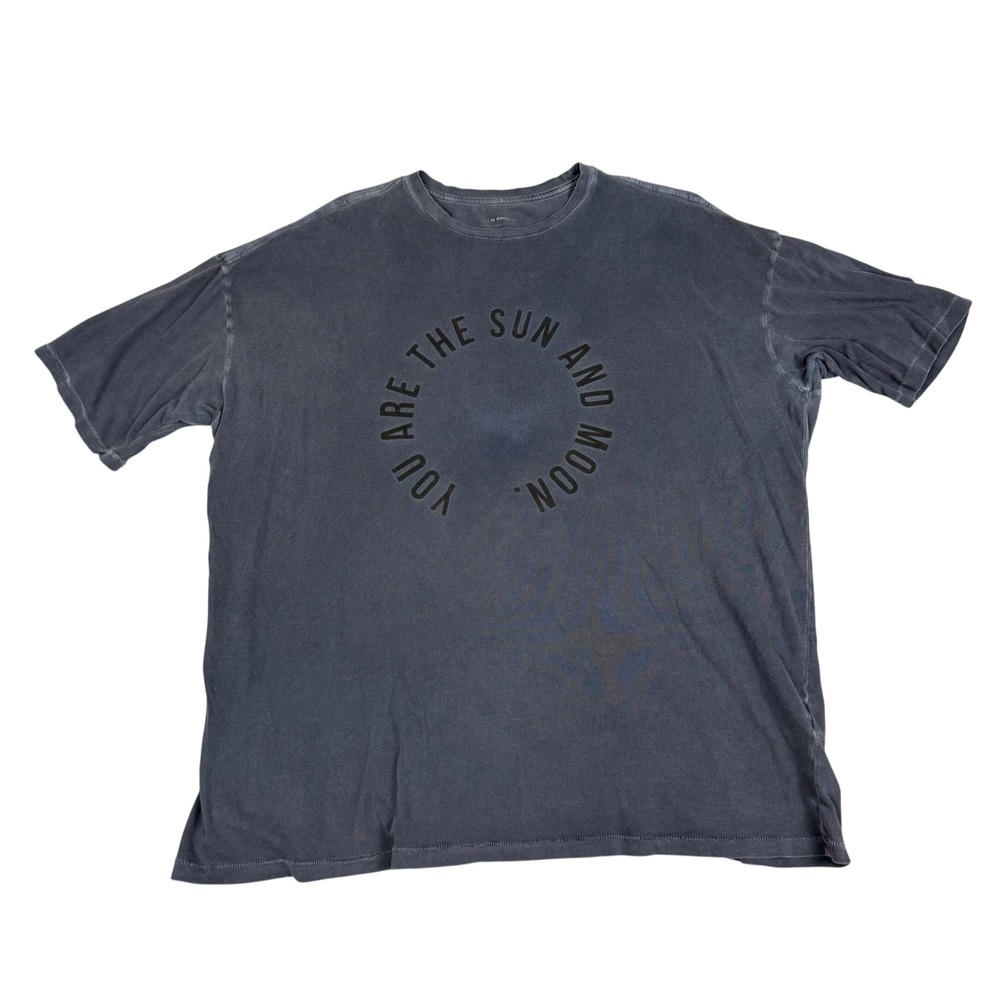 Billabong Gray Sun and Moon Graphic T-Shirt Size Medium Celestial Boho Skater